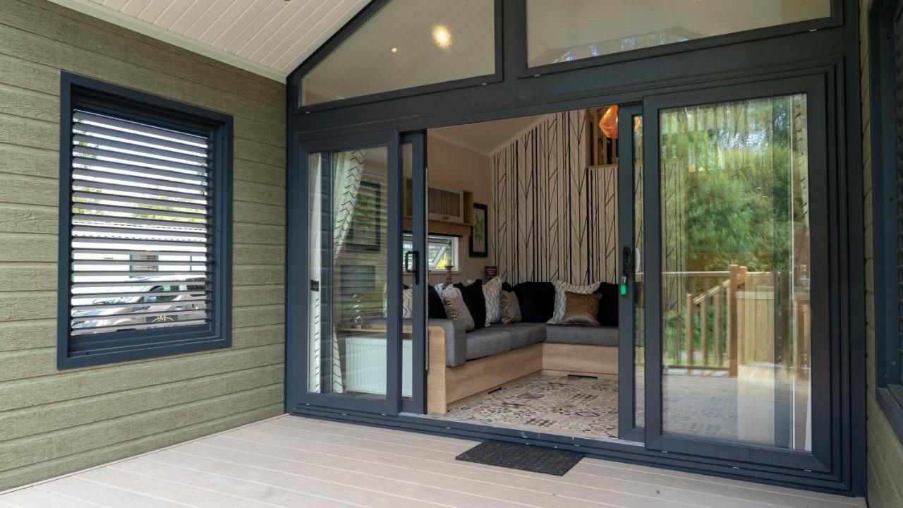 Newby Bridge Country Caravan Park Экстерьер фото